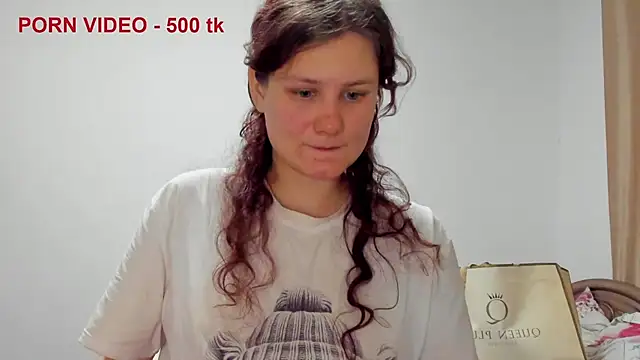 חדר צ'אט בשידור חי של Charlotte_wow