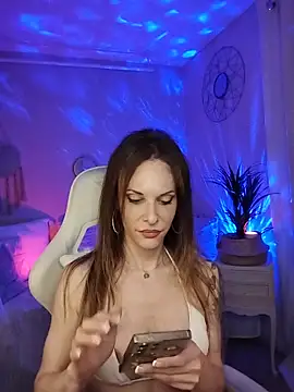 הופעת וובקאם של Luna_Kitanna