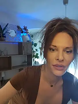 Pokazy przed kamerką – Luna_Kitanna