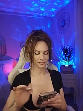 Luna_Kitanna's Webcam Show