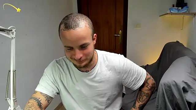 Webkamerová show layneinchains
