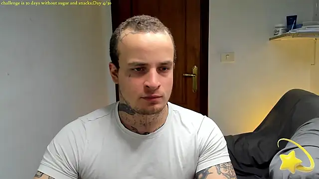 Webkamerová show layneinchains