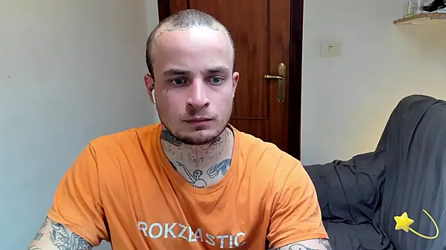 Webkamerová show layneinchains