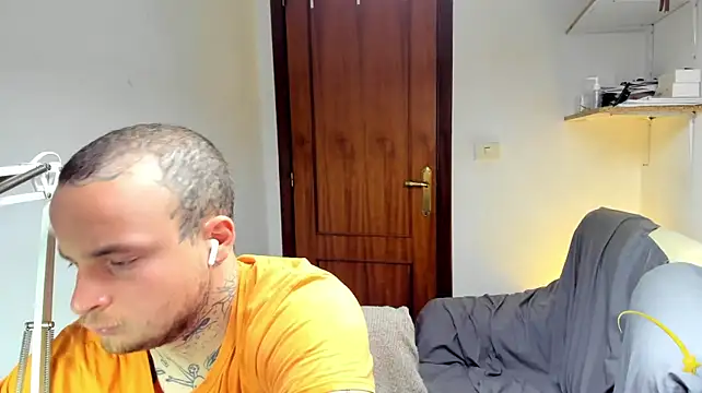 layneinchains Pertunjukan Webcam