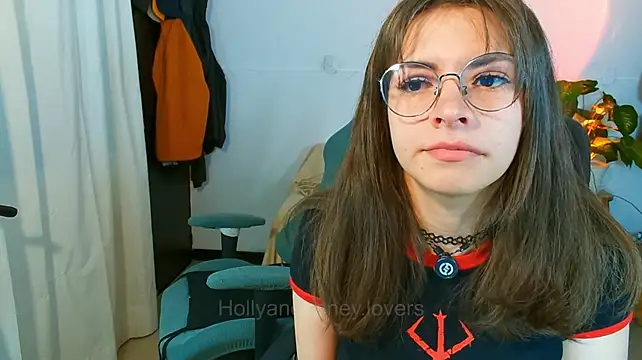 عرض كام holly_and_honey69
