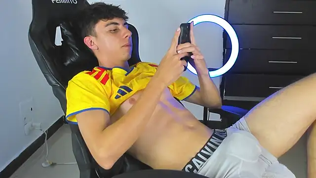 Demian_cute18 Webcam show