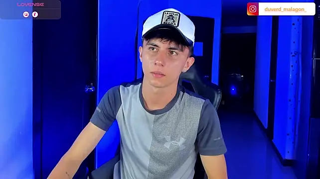 عرض كام Demian_cute18