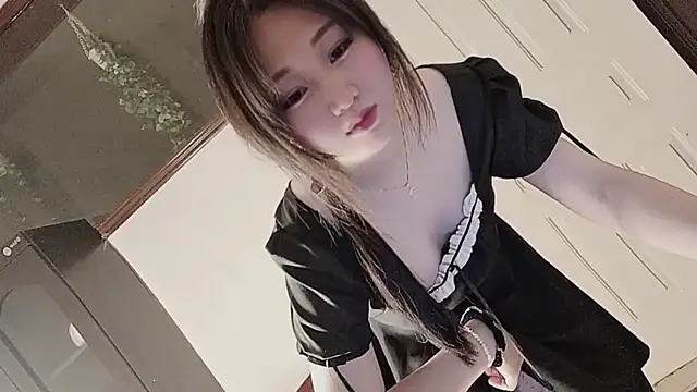 mimi-yangyang's Webcam Show