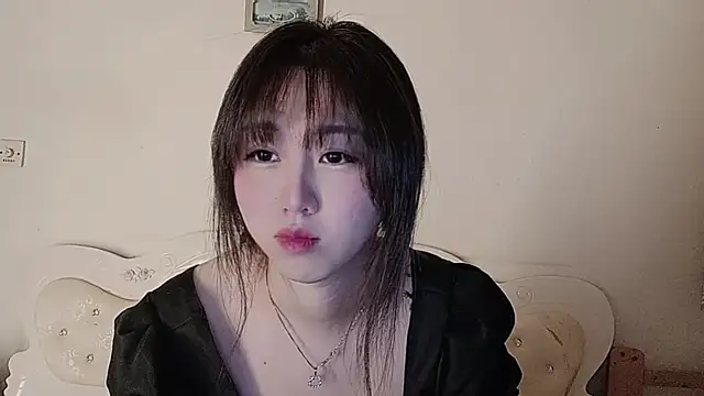 הופעת וובקאם של mimi-yangyang