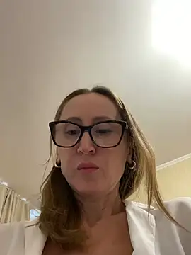 دردشة LauraDavis الجنسية المباشرة
