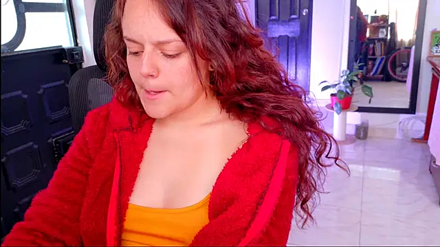 Scarletleon77 Pertunjukan Webcam