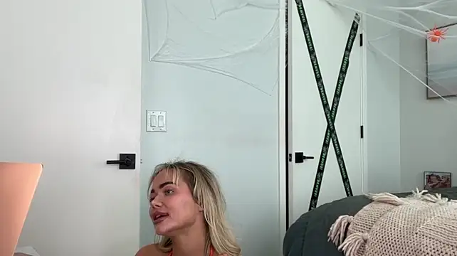 ElenaErickson live XXX chat