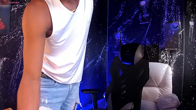 JacksonMuller_: διαδικτυακό σόου στην κάμερα