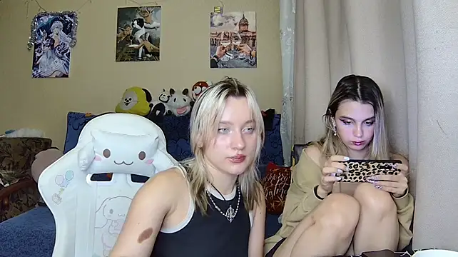 Dirty_kiss69: διαδικτυακό σόου στην κάμερα
