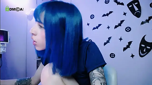 dakota_senju Show in webcam