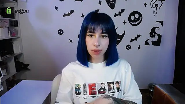 הופעת וובקאם של dakota_senju