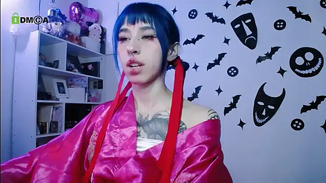 dakota_senju Show in webcam