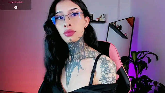 kali_ka_'s Webcam Show