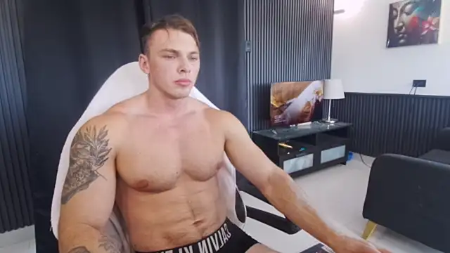 YourHotGreg Webcam Show