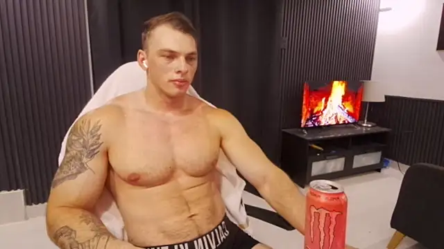 YourHotGreg Webcamshow