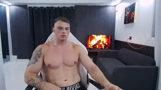 YourHotGreg Webcam Show