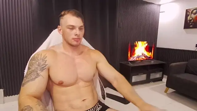 Pokazy przed kamerką – YourHotGreg