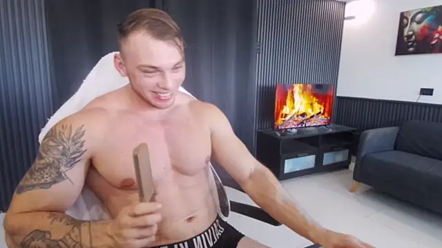 YourHotGreg Pertunjukan Webcam