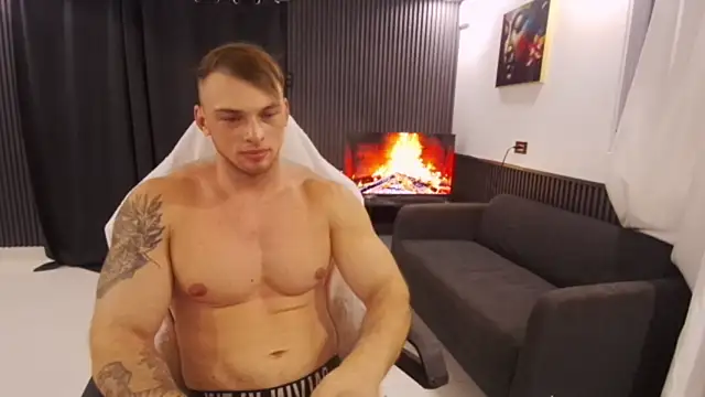 YourHotGreg Webcamshow