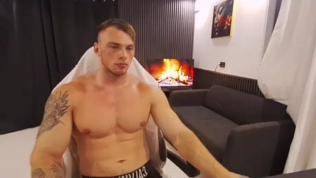 YourHotGreg Webcamshow