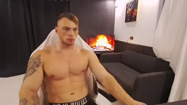 YourHotGreg Adlı Modelin Web Kamerası Şovu