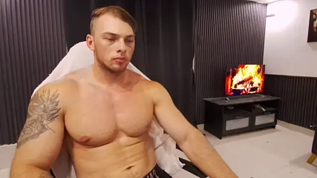Show modela YourHotGreg na web-kameri