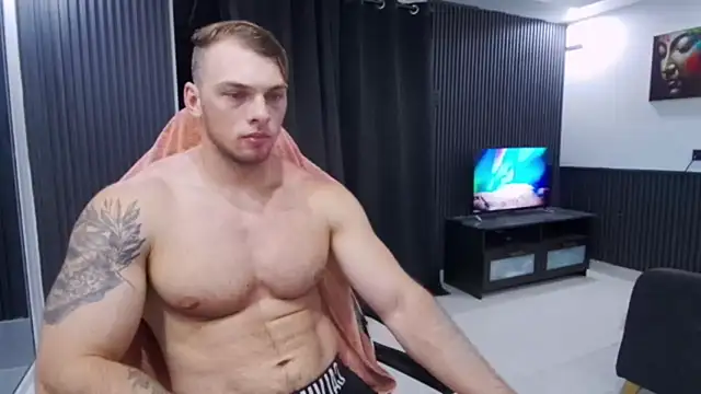 YourHotGreg webcam show