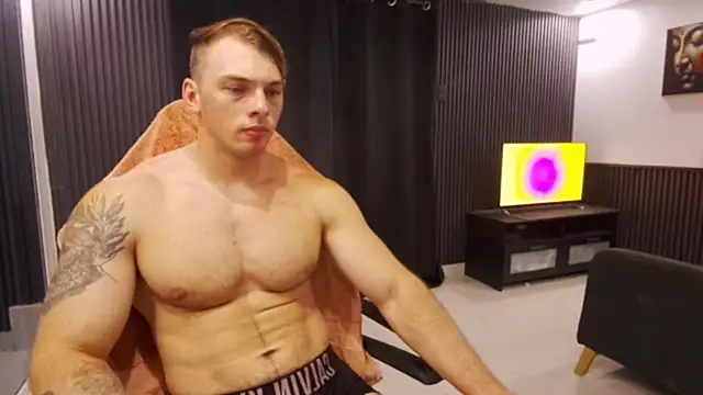 Show modela YourHotGreg na web-kameri
