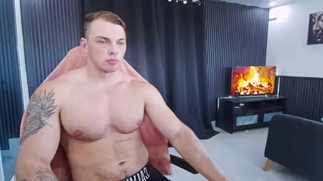 Show modela YourHotGreg na web-kameri