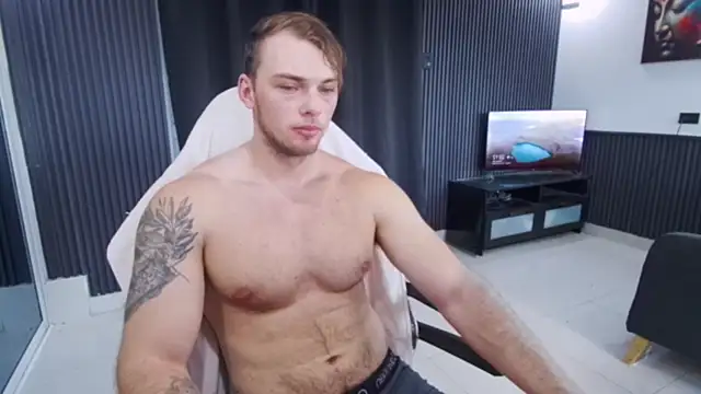 YourHotGreg Webcamshow