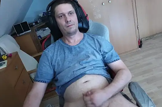 DirtyDaviid webcam show