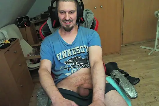 הופעת וובקאם של DirtyDaviid