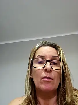 Phòng Chat Trực Tiếp Steffi45