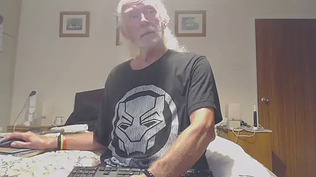 WaverlyKernow Pertunjukan Webcam