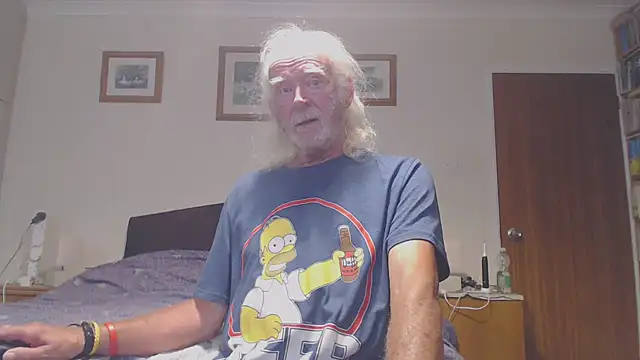 WaverlyKernow Show in webcam