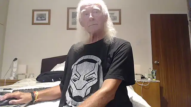 WaverlyKernow Webcam Show