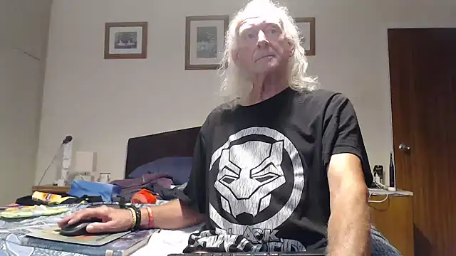WaverlyKernow Webcam-Show
