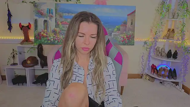 Real_Tini – Live XXX-chat