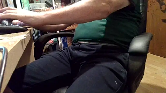 isadirtydog's Webcam Show