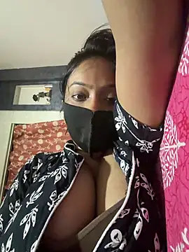 Crezy-queen7 webcam show