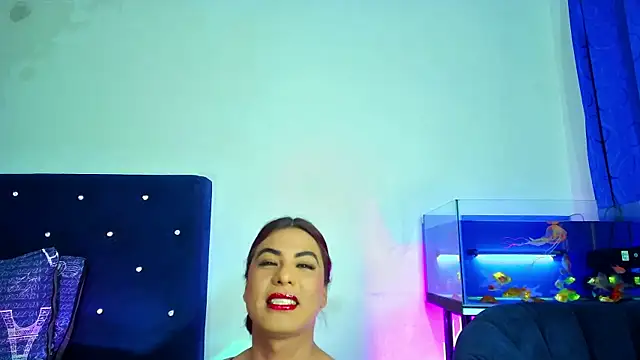 הופעת וובקאם של Aliice_Doll