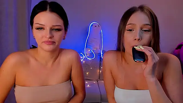 anna_lillian's Webcam Show