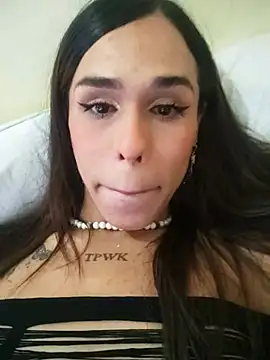 pretty_ariiel Show in webcam