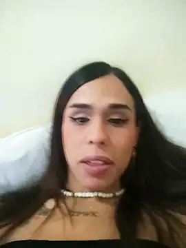pretty_ariiel's Webcam Show
