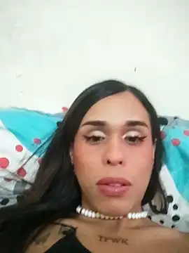 pretty_ariiel webcam show